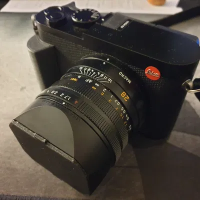 Nắp Ống Kính Clip-On cho Leica Q (Type 116), Q2, Q3