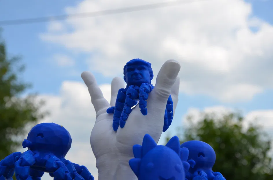 Mô Hình Bạch Tuộc Trump 3D - "Trumtopus" Độc Đáo - Image 1