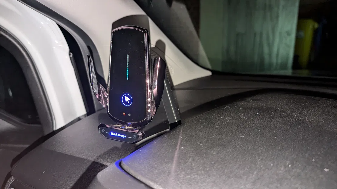 Giá đỡ điện thoại 17mm cho Renault Kangoo 3 - Image 1