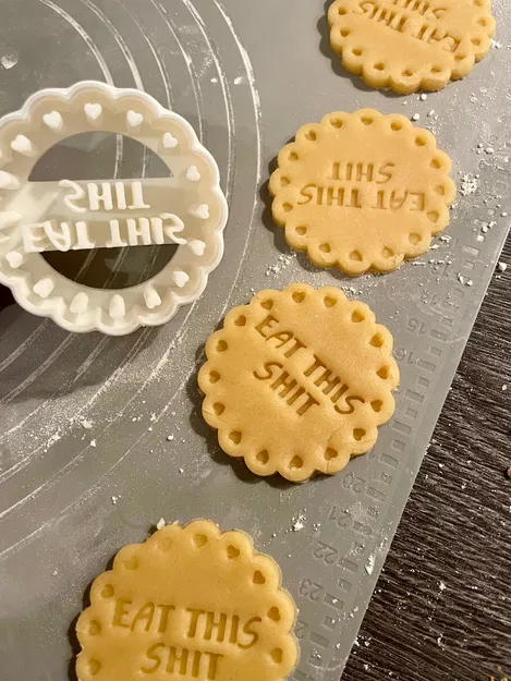 Khuôn Cắt Bánh Quy "Eat This Shit" - Dụng Cụ Làm Bánh Độc Đáo - Image 1