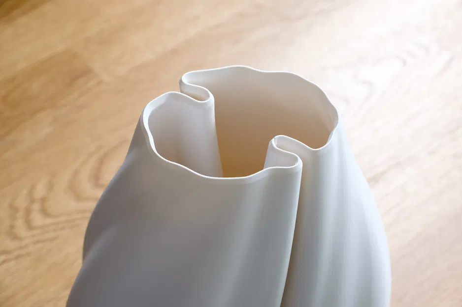 Bình Silky Crease – thiết kế vase mode 2 lớp (dual wall) mượt mà - Image 3