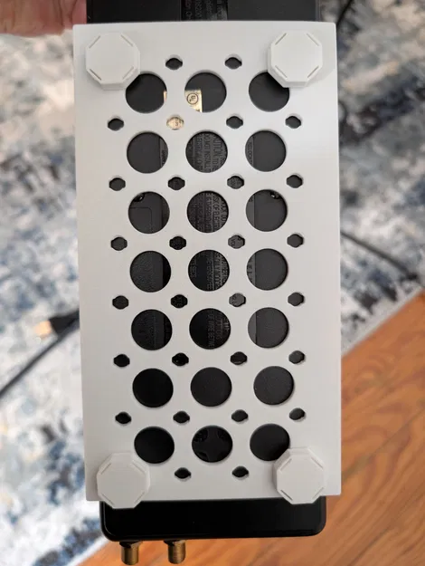 Giá đỡ ổ cắm điện Belkin 12 cổng cho hệ Underware - Image 3