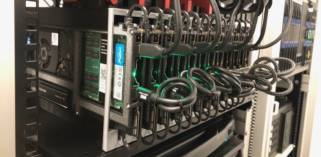 Framework Mainboard Blade Center - Image 2