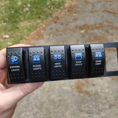 Khay Gắn 5 Công Tắc Xe Hơi Chuẩn DIN