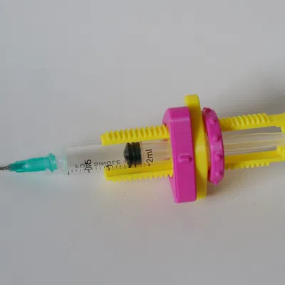 Giá đỡ ống tiêm 3D hỗ trợ bơm thuốc và keo chính xác