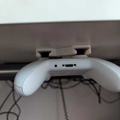 Giá đỡ tay cầm Xbox gắn dưới bàn (Xbox controller holder)