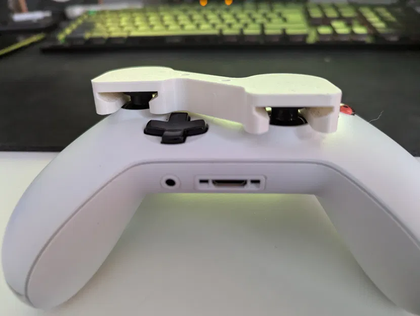 Giá đỡ tay cầm Xbox gắn dưới bàn (Xbox controller holder) - Image 2
