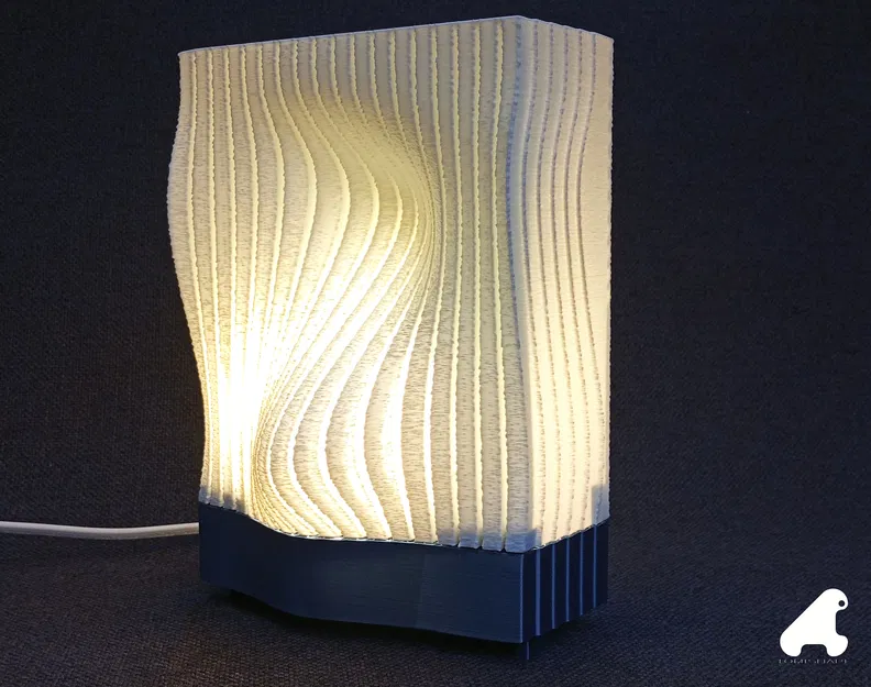 PHANTOM LAMP – Đèn để bàn có hệ thống thông gió - Image 1