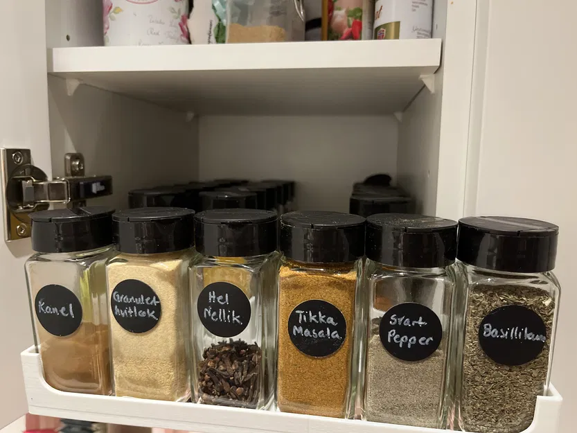 Kệ Gia Vị Kéo Xoay 3D Thông Minh - Sắp Xếp Gọn Gàng Bếp Nhà - Image 1