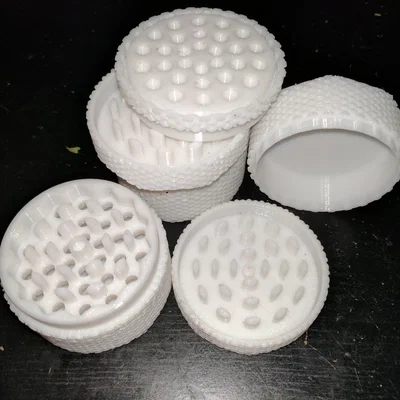 MM Grinder – Grinder kiêm hộp đựng kiểu Mendocino (snap-fit)