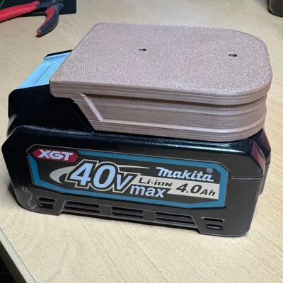 Kẹp pin Makita 40V gắn tường (Makita 40V Battery Clip)