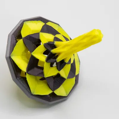 Con Quay Đồ Chơi Low Poly (Low Poly Toy Top)