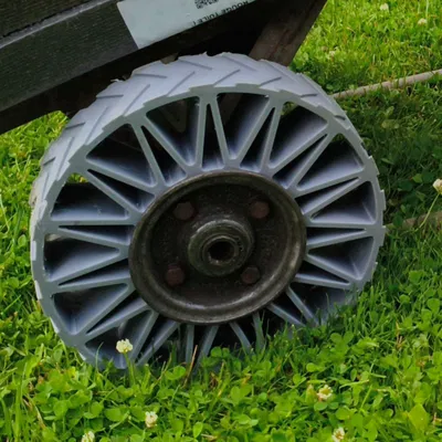 Lốp TPU cho xe đẩy hàng/xe vận chuyển – đàn hồi & chống xì