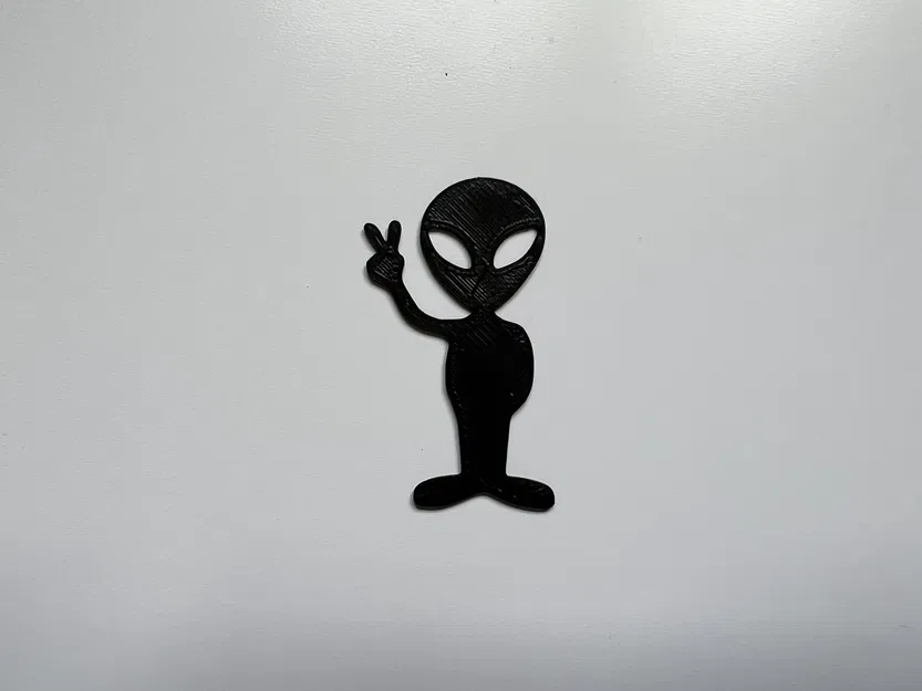 Tượng Trang Trí Tường Hình Người Ngoài Hành Tinh 2D Độc Đáo - Image 1