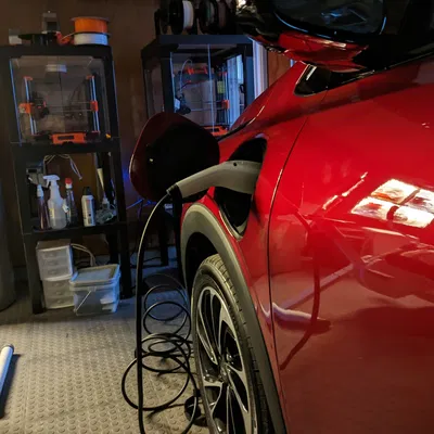 Giá treo sạc EV Charger Holder J1772