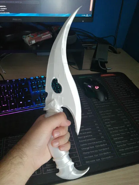 Dao Găm Fantasy 3D - Đạo Cụ Cosplay Độc Đáo - Image 1