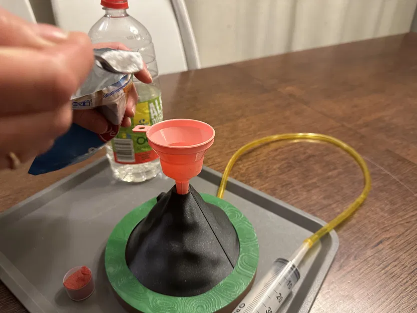 Núi lửa soda Montessori (Montessori soda volcano) - Image 6