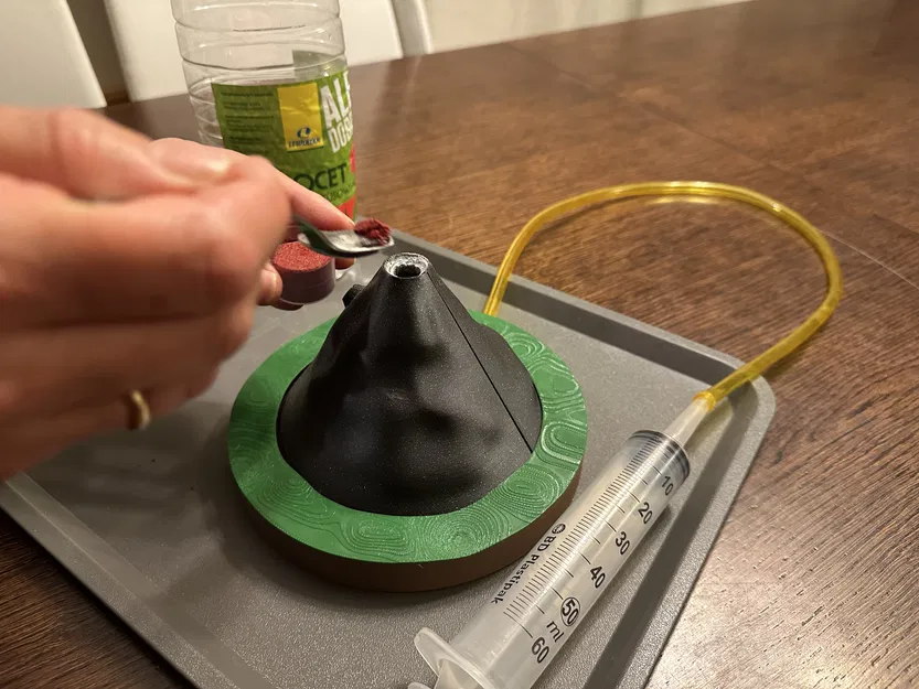 Núi lửa soda Montessori (Montessori soda volcano) - Image 7