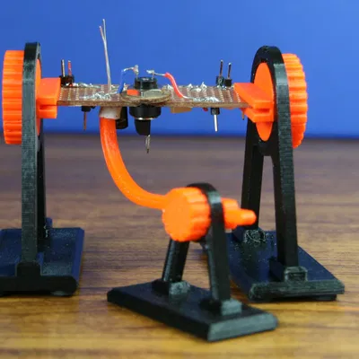 Bộ Giá Đỡ Perfboard và Trợ Giữ Linh Kiện Khi Hàn (Perfboard Holder and Helper)