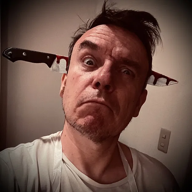 Băng Đô Dao Dính Máu (Bloody Knife Headband) - Image 2