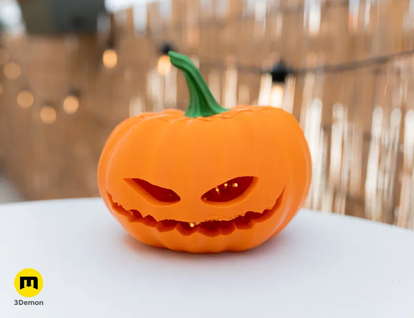 Đèn lồng bí ngô Halloween rùng rợn (Spooky Halloween Pumpkin Lantern) – free - Image 1