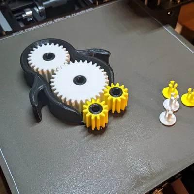 Đồ chơi Chim Cánh Cụt Bánh Răng (Geared Penguin Toy)