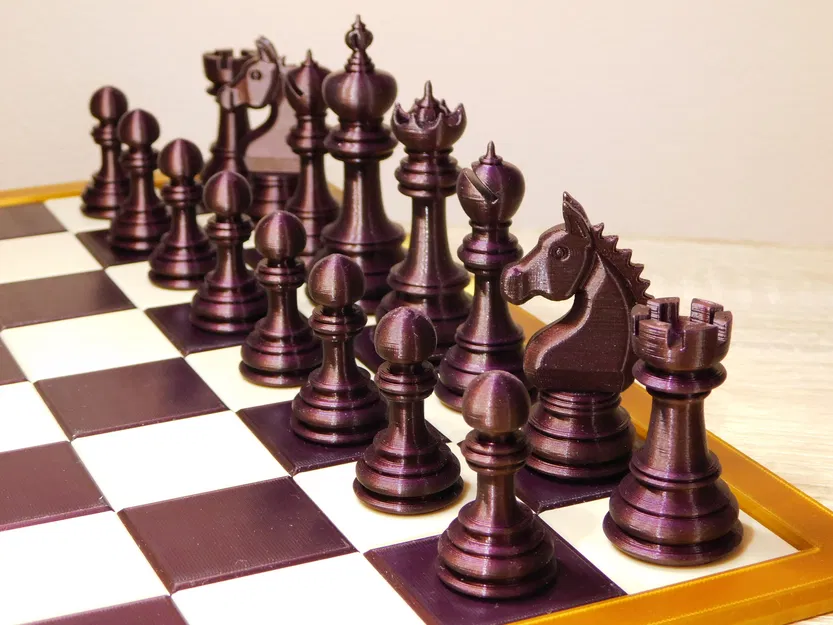 Bộ cờ vua (Chess set) kèm bàn cờ gấp gọn - Image 4