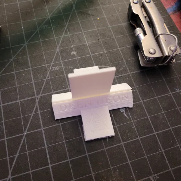 Giá đỡ giấy ép nhựa (Laminated Paper Holder) - Image 2