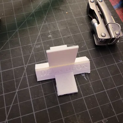 Giá đỡ giấy ép nhựa (Laminated Paper Holder)