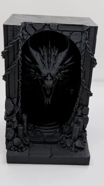 Chặn sách Rồng Đen – Kệ sách rồng phong cách Gothic - Image 3