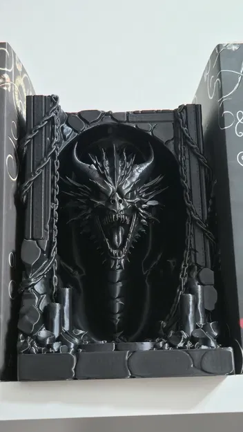 Chặn sách Rồng Đen – Kệ sách rồng phong cách Gothic - Image 5