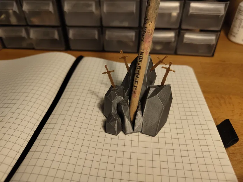 Giá Cắm Bút Excalibur (Excalibur Pen Stand) - Image 3