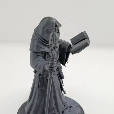 Zareth, Skull Necro Mage Figurine