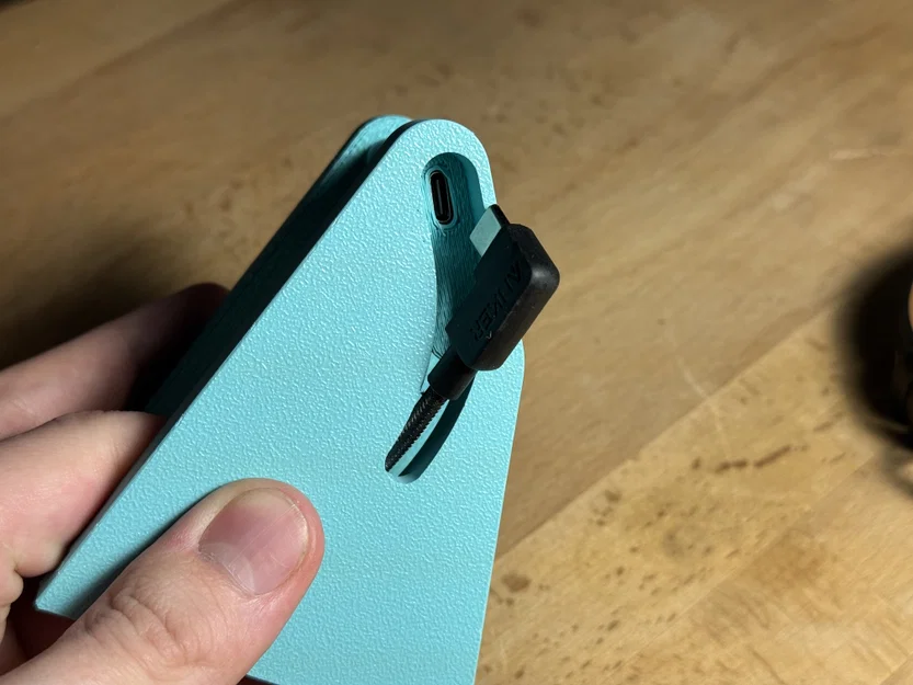 Giá sạc Pebble (Core Devices Dongle) – Pebble Charging Stand - Image 3