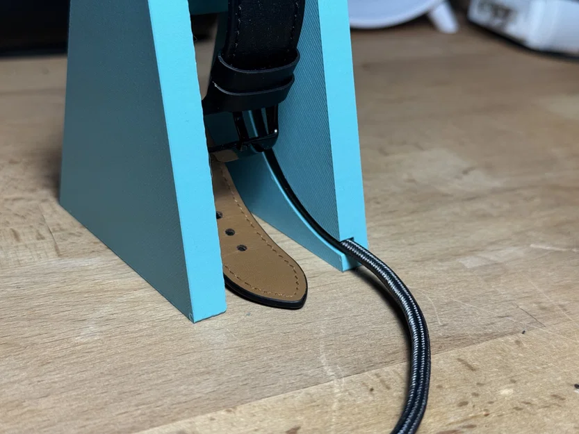 Giá sạc Pebble (Core Devices Dongle) – Pebble Charging Stand - Image 5