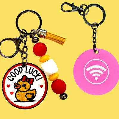 Lucky Duck NFC - Cheer Ducked - Móc khóa Vịt Cao Su GOOD LUCK