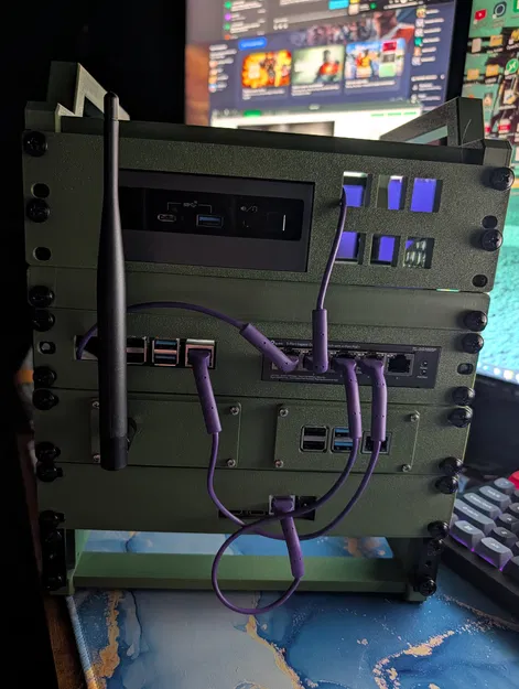 Đế gắn board Rakwireless 19007 cho tủ rack 10 inch - Image 1