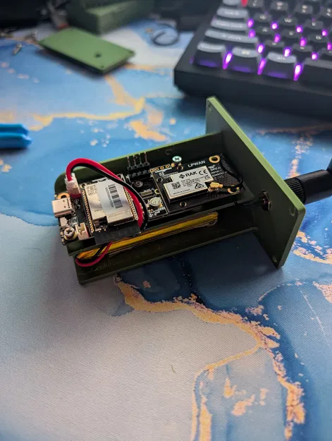 Đế gắn board Rakwireless 19007 cho tủ rack 10 inch - Image 2