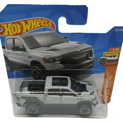 Mô hình 3D Xe Bán Tải Ram 1500 Rebel Giường Cắm Trại 1:64