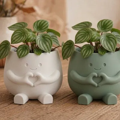 Chậu “Hearty” – Decor đôi tay tạo hình trái tim siêu dễ thương