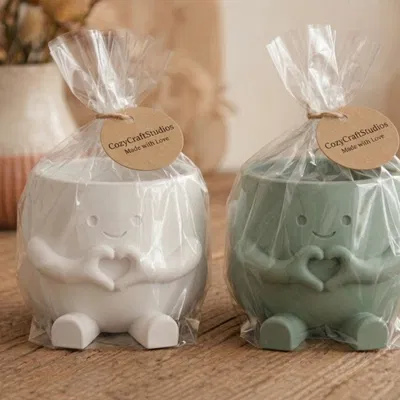 Chậu “Hearty” – Decor đôi tay tạo hình trái tim siêu dễ thương