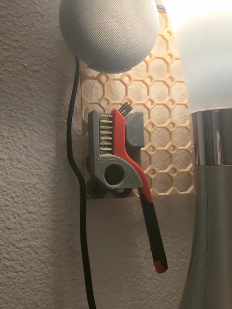 Giá đỡ bàn chải sắt đa năng cho Multiboard (T-Screw) - Image 1