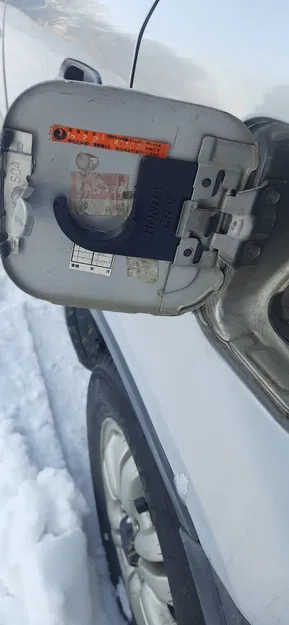 Kẹp Giữ Nắp Bình Xăng Xe HONDA CR-V RD1 - Image 1