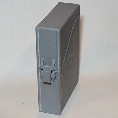 Hộp đựng bài tây chốt gài “tách” đã tay – không cần supports