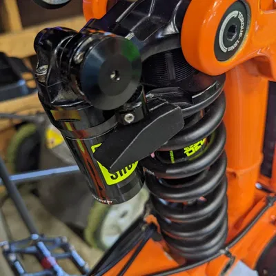 RockShox Super Deluxe Coil RT 160mm Lockout