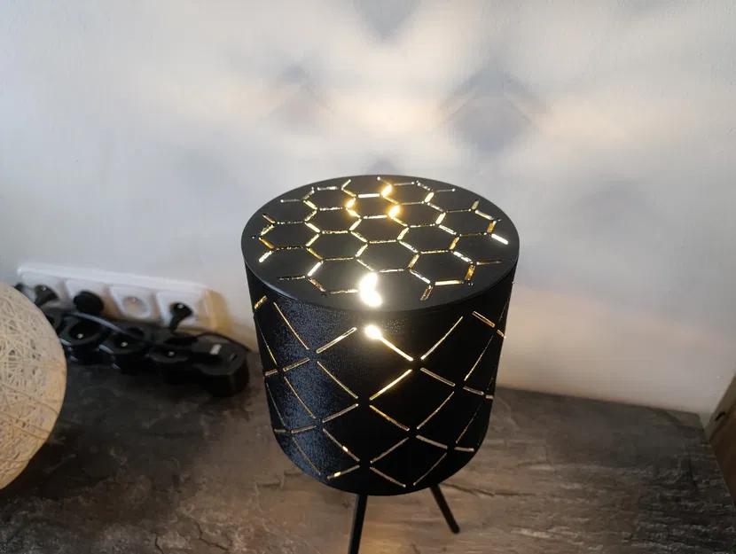 Chụp Đèn 3D Họa Tiết Tổ Ong Độc Đáo - Image 1