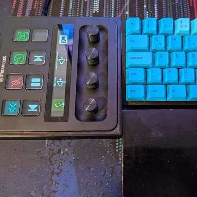 Đế Gắn Stream Deck Plus Phẳng Phiên Bản Gương