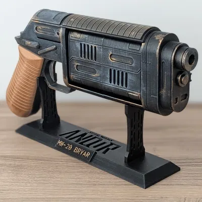 Kệ trưng bày MW-20 Bryar Pistol – Cassian Andor