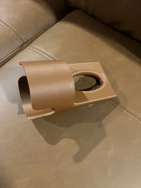 Giá đỡ ly/cốc kẹp giữa nệm ghế sofa (Couch Cushion Cup Holder) - Image 4