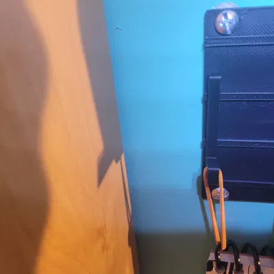 Kẹp Giữ Dây Cáp "Dalmatian Line" - Giải Pháp Gọn Gàng